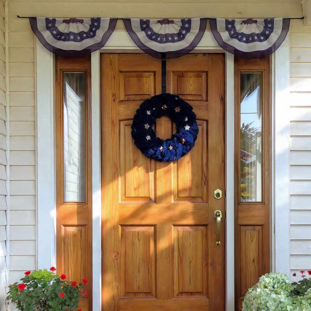 17 Brilliant Door Decorations for Every Season and Holiday 11 Door Decorations