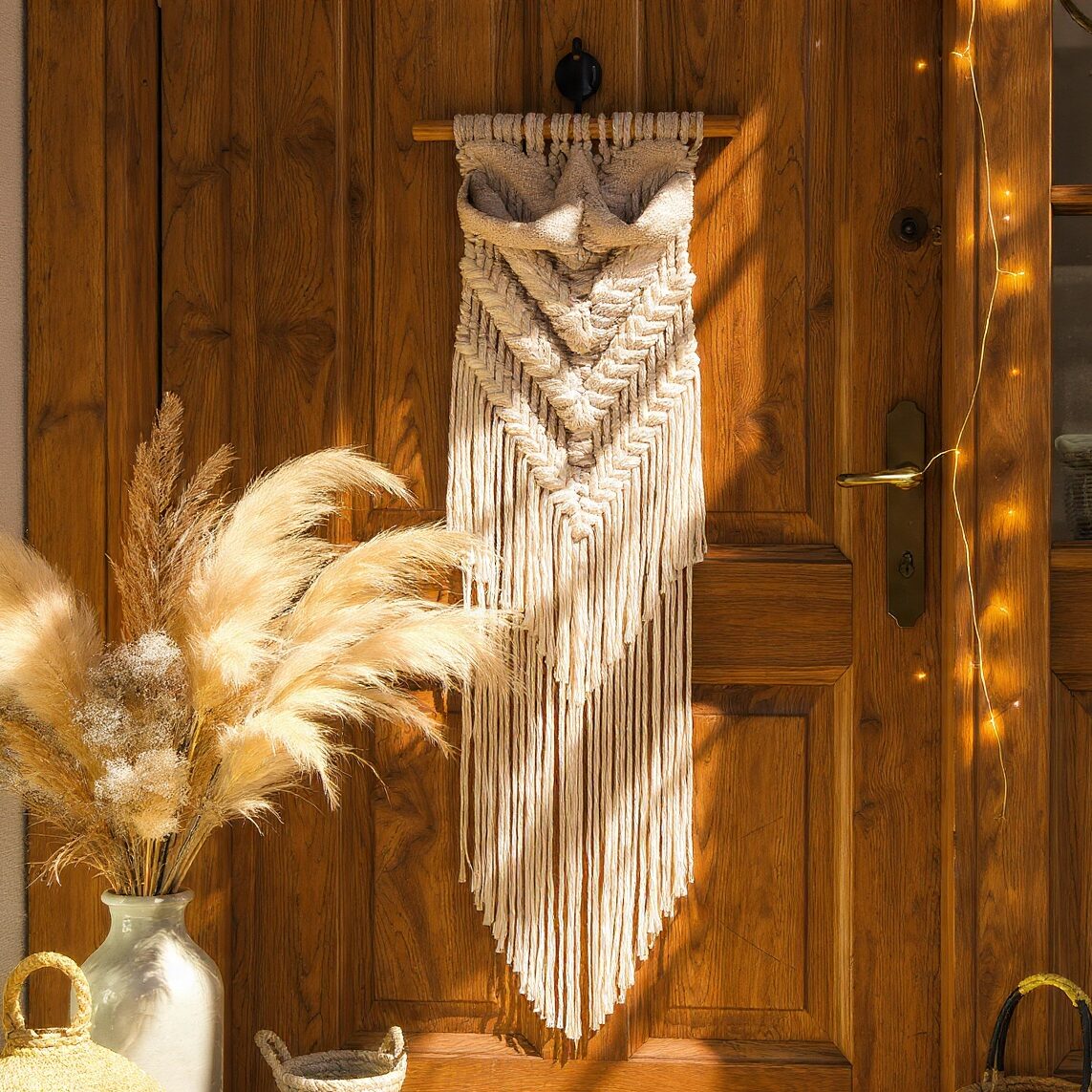 17 Brilliant Door Decorations for Every Season and Holiday 13 Door Decorations